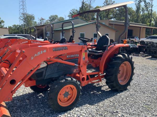 Kubota L3240 - 4x4 w/ Loader - $19,900 (Vincent)63470919091203120