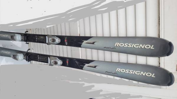 Skis Rossignol Axium 160cm ski with bindngs 1