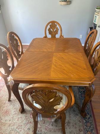 Solid Oak Dining Set For Sale 1