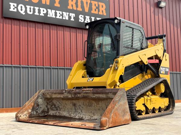 CAT 259D Closed Cab Skid Steer 1