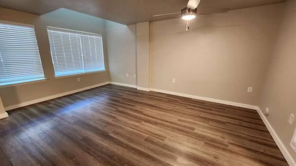 1/bd 1/ba, Ceiling Fan, Located in Renton 1