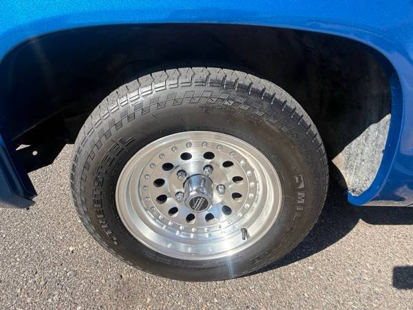 1993 Chevrolet C/K 1500 Series - Photo 11