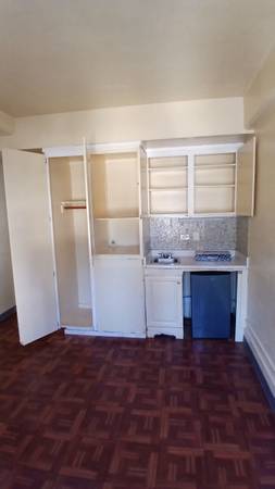 $995 / 200ft2 - Chinatown Studio For Rent (Chinatown)63939535914755120