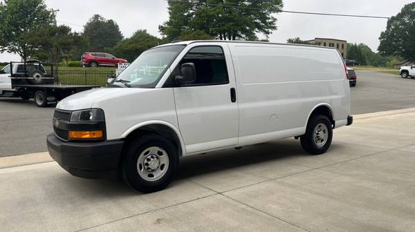 2018 Chevrolet Express 2500 - Photo 5