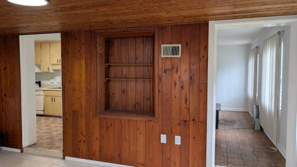$2,050 / 3br - 1450ft2 - St. Petersburg,  3/1 House (Old Northeast)63976137919746123