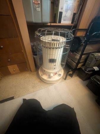 Electric start kerosene heater 1