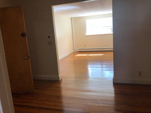 $2,750 / 2br - ☀️NO LAST - NO SEC - NO FEE || NEWTON CORNER 2 BED || HEAT/HW/PRKG ☀️ (NEWTON)63699526218625121