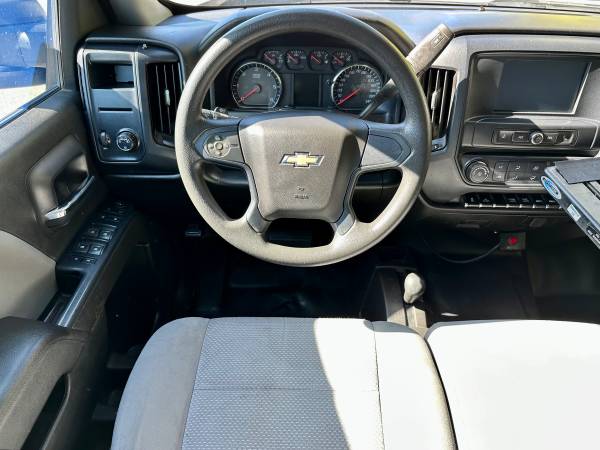 2017 Chevrolet Silverado 2500HD 4x4 - Photo 10