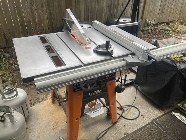 Rigid Table Saw 1