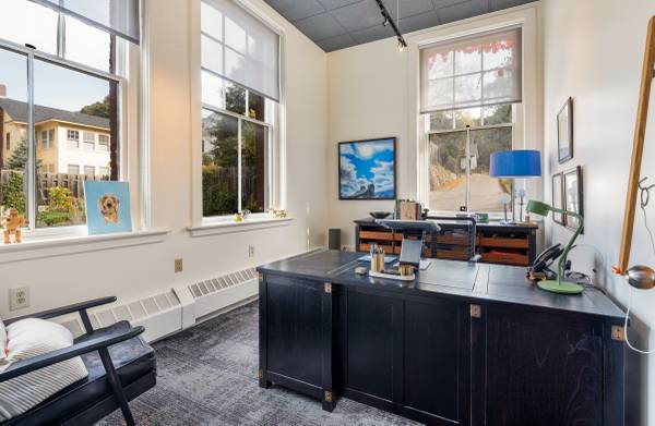$3,295 / 1000ft2 - Available January 1: 3 Office Suite in the Adams School (Burlington) (Burlington Hill Section)64179951296641121