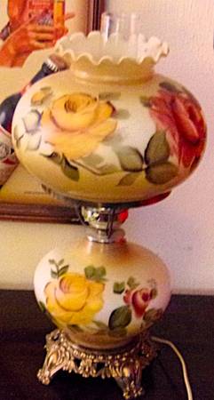 Antique Beautiful Hand-Painted 2-Way Hurricane Lamp 1