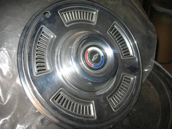 1967 Chevelle wheel covers 1