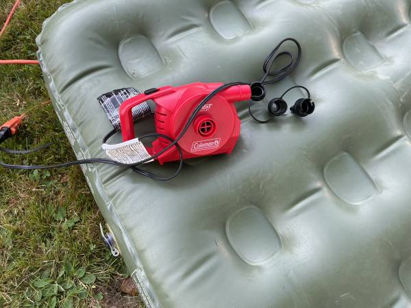 Coleman Inflatable mattress with pump 1