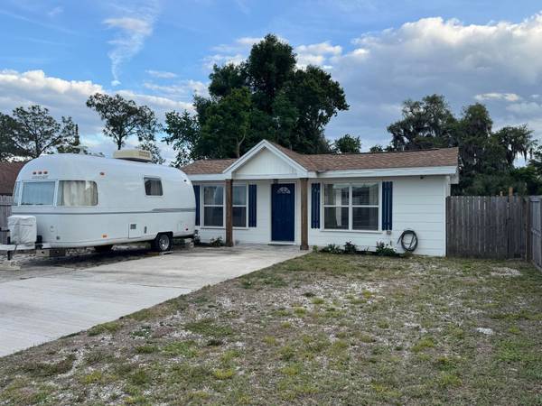 House 1/1 - 135 Carroll St - $269,999 1