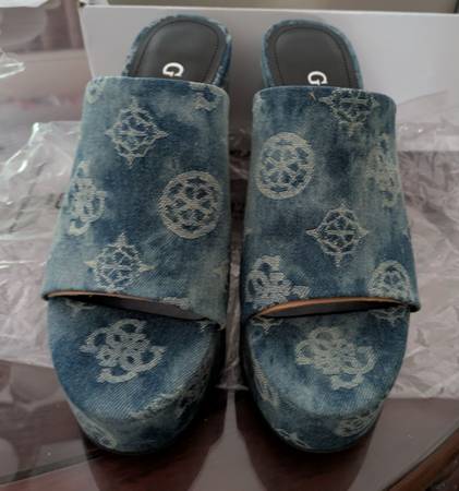 Guess shoes 1