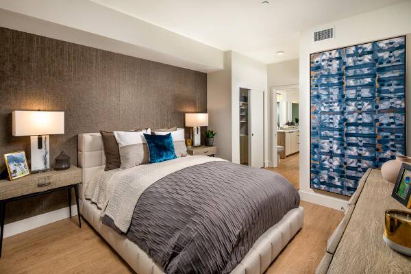 $2,745 / 579ft2 - Tour Today, Sunset Lounge, Quartz Countertops (North Park)63865591806851122
