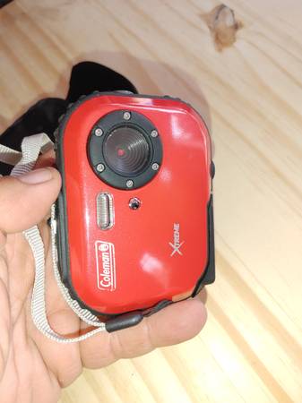Coleman Mini Xtreme Waterproof Camera - C3WP-Red 1