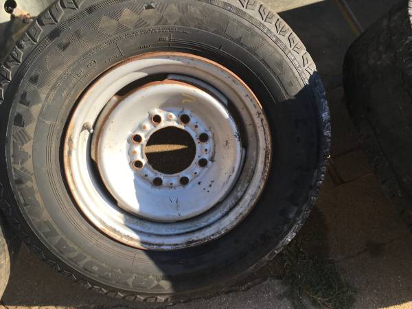 chev truck 3/4 ton spare wheels 2000 model 1