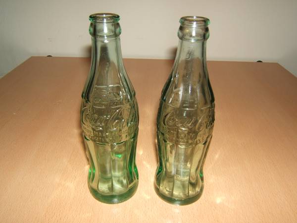 Botellas vintage de Coca-Cola - $10 (Manchester)