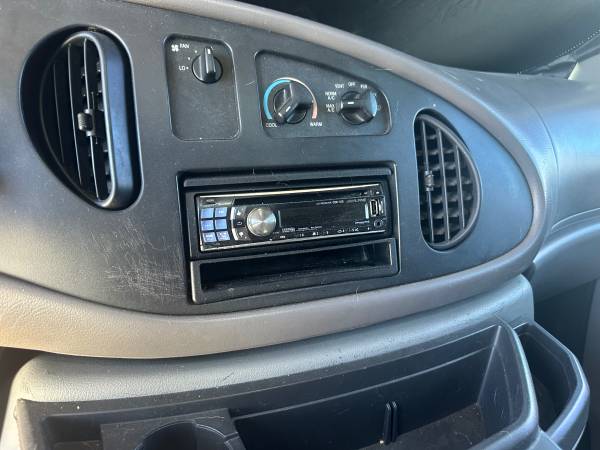 1999 Ford Ecoline E350 Super - Photo 10