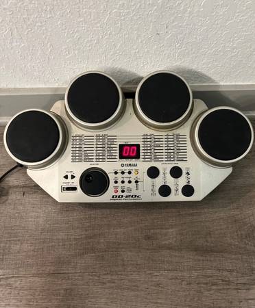 Yamaha Drum Machine 1