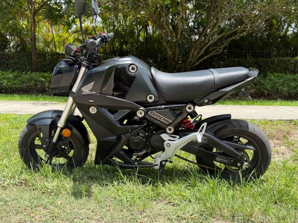 2021 Honda Grom 1