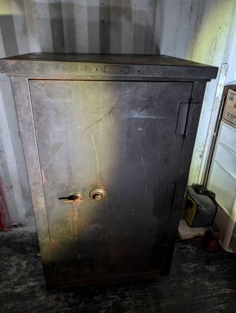 1907 safe 1