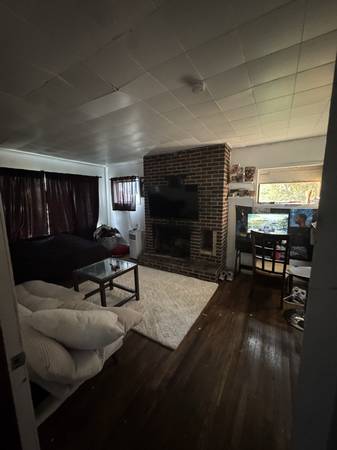 $3700.00 / 4br - 2600ft2 - AVAILABLE NOW FOR FALL 2026. VERY SPACIOUS HOUSE with 8 rooms, lawn, p63902944177923123