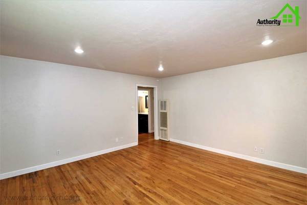 $1,695 / 3br - 1453ft2 - 2413 Ramona Pl. Just Off Cypress and Close To Everything. (Redding)63972384308610124