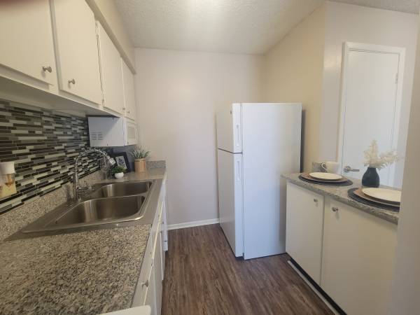 $917 / 1br - 760ft2 - ONE BEDROOM TOWN HOME! APPLY ONLINE TODAY! (Baton Rouge)63902939540483122