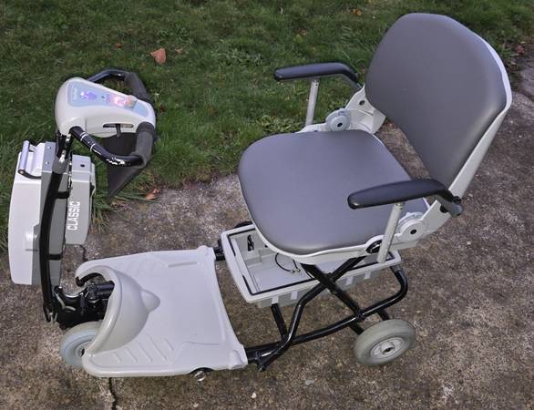 3 Wheel Scooter Breaks Down Power Chair Wheelchair Tzora 1