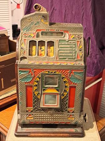 Original 5c Jennings Peacock Antique Slot Machine 1