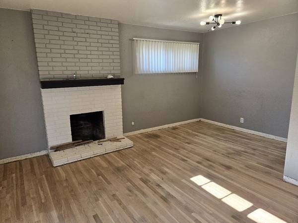 $1,450 / 3br - 💟Acogedor apartamento de 3 habitaciones y 1 baño está ubicado !!💟 (san jose east)63824143688835120