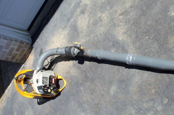 Ryobi back pack leaf blower, NEEDS WORK 1