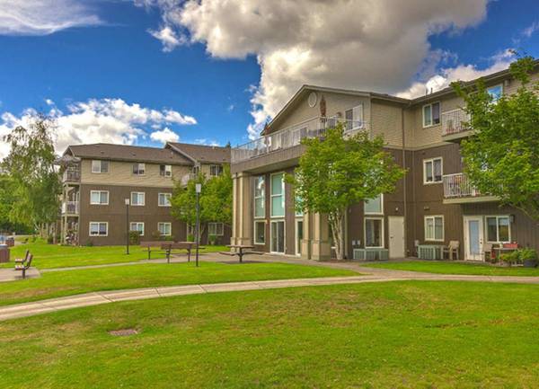 $1,646 / 1hab - Sala Comunitaria, Pagos en Línea Disponibles, Sala Social (625 Stillaguamish Ave, Arlington, WA)63688278063107123