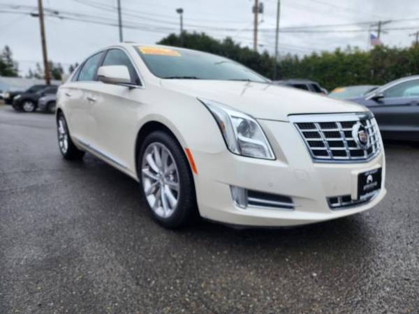 2013 Cadillac XTS Luxury AWD - $10,999 (Seattle)63623395703427122