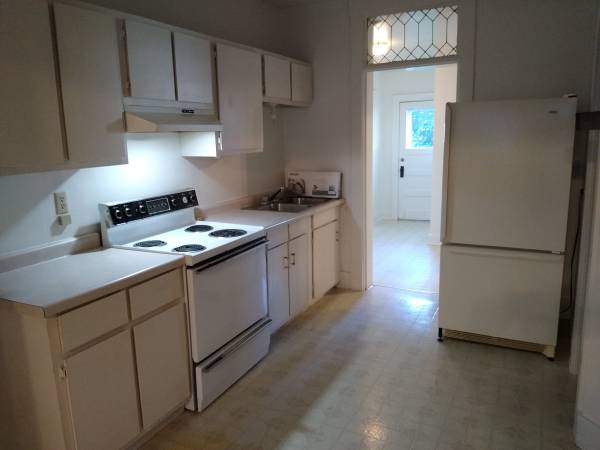 December 1 bedroom $900 1
