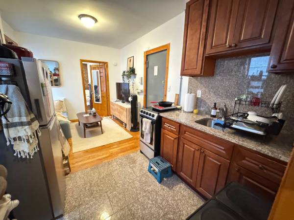$3,095 / 1br - COZY 1 BR_EAST VILLAGE_NEAR NYU_NO  FEE_WILL RENT FAST (East Village)64033801019521120