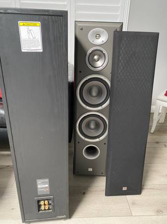 Speakers JBL Model E90 1