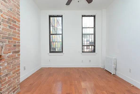 $2,949 / 1br - Apartamento de un dormitorio renovado con espacio exterior privado en Bushwick — $2,949 (Brooklyn)63661255628931123