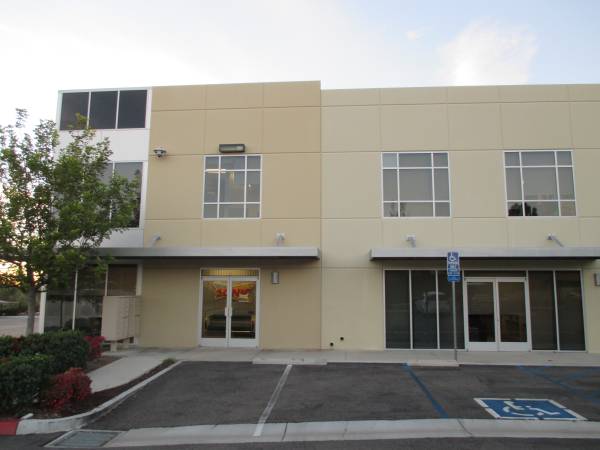 $3,700 / 2704ft2 - Offices & Warehouse, light industrial, close to Highway 78 (San Marcos)63933115477123121