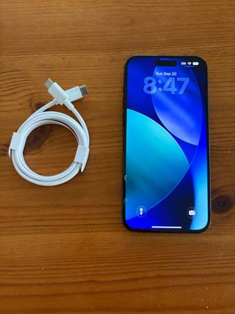 Black iPhone 15 Plus 128GB 1