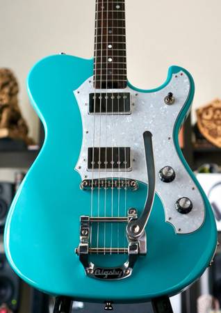 Veritas Custom Portlander Daphne Blue BearCats Roasted Neck 2025 1