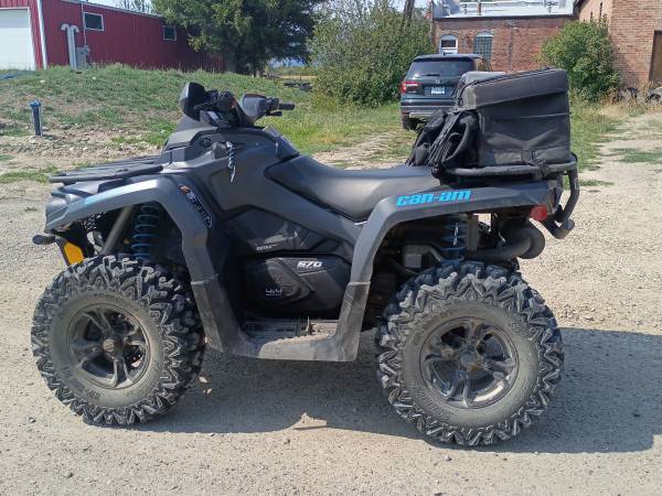 Can-Am Outlander 570 XT 1
