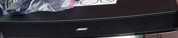 Bose Sound System with remote 1