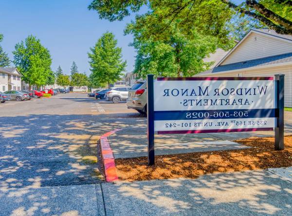 $1,550 / 2br - Full-size Washer/Dryer, Playground - $1700 in SAVINGS | 2 Bed (Glenfair)63956787386115122