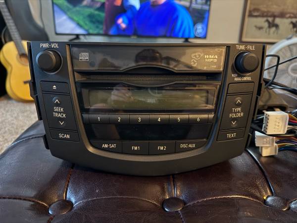 Original OEM 2011 Rav4 Radio 3rd Gen stereo 1