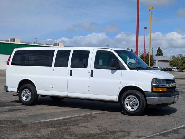 2018 Chevrolet Express 3500 Passenger