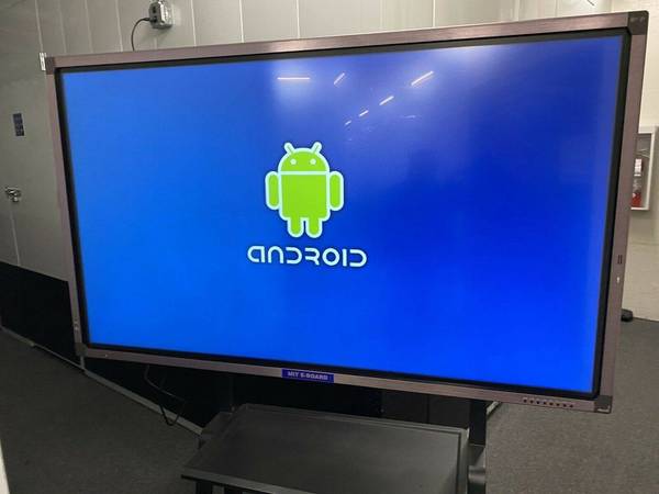 Interactive 70" 4K Windows/Android Touch screen TV Mobile Stand Smart 1