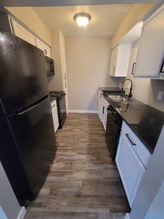 $1,700 / 3br - Bienvenido de vuelta a la oferta escolar especial: solo el primer mes por 499.99 (2333 Escalante Ave, Fort Worth, TX)63796578771843123